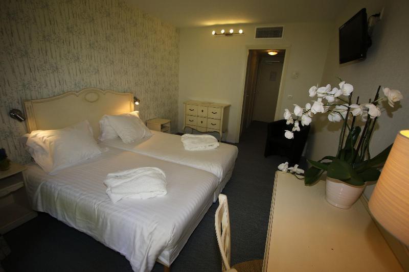 Napoleon Hotel 3*